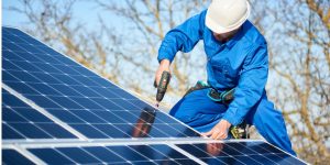 Installation Maintenance Panneaux Solaires Photovoltaïques à Roche-Saint-Secret-Beconne